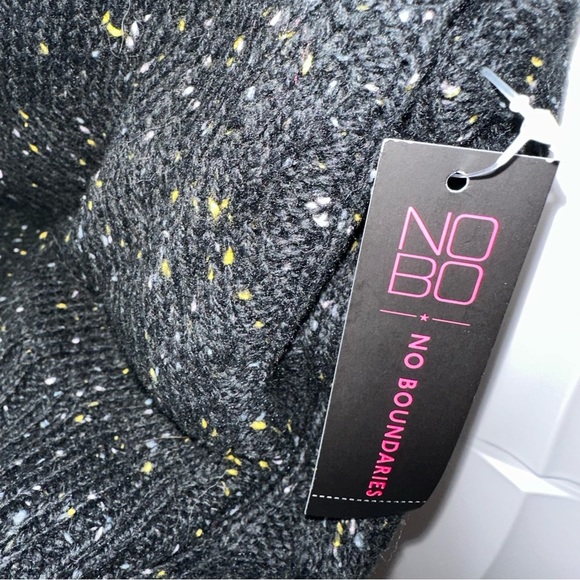 No Boundaries NWT Scarf - Picture 4 of 5